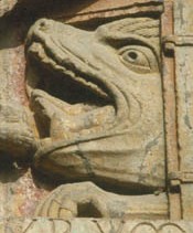 Gueule de l'Enfer: exemple de Conques (XIIe siècle)