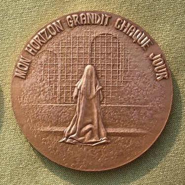 Gaëtan Ader: Bienheureuse Elisabeth de la Trinité (médaille, © 1986)