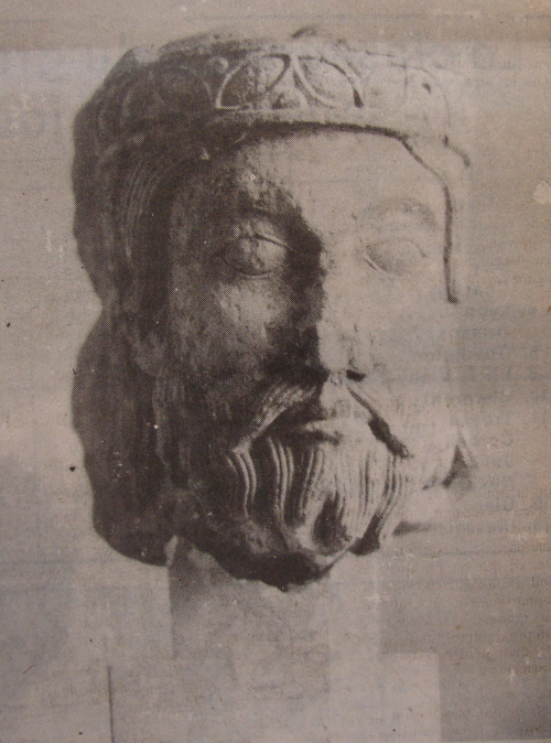 La tête de roi conservée au Musée d'Etampes