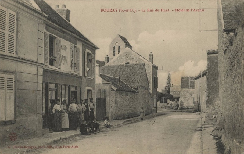 L'épicerie-mercerie Petit à Bouray en 1911
