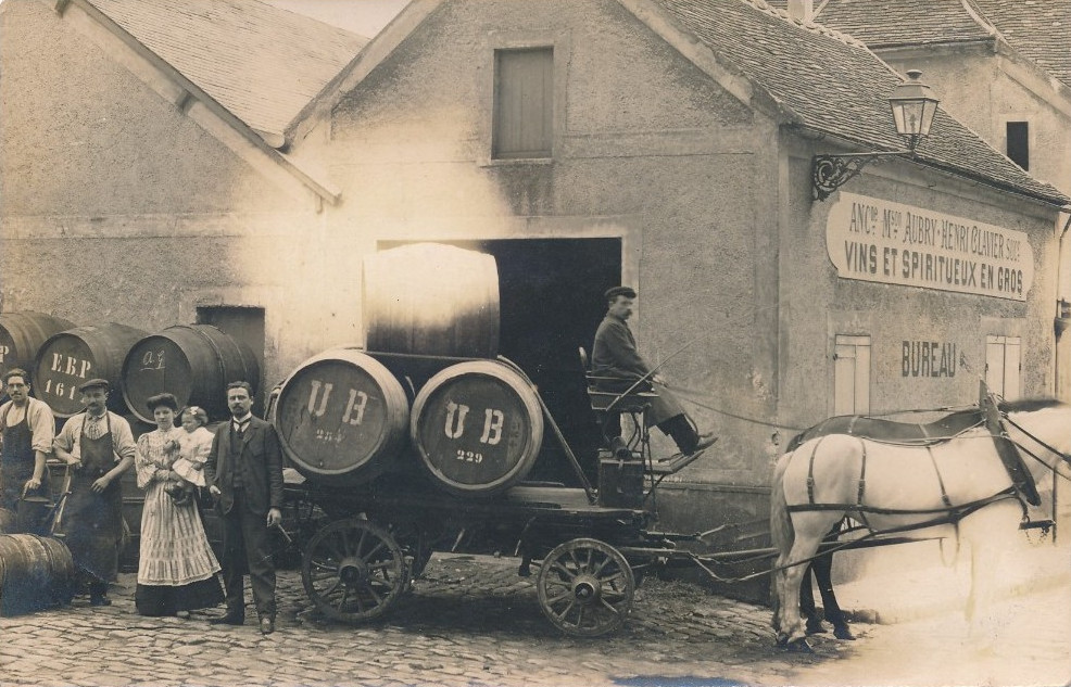 La famille et l'entreprise de Henri Clavier (carte-photo des environs de 1913)