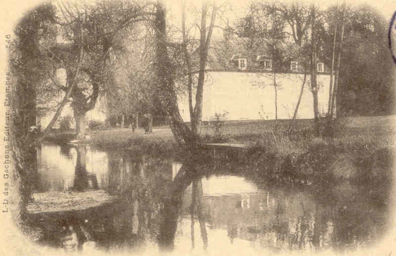 Le moulin de Valnay en 1901 (cliché Louis-Didier des Gacons, carte n°546)