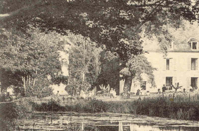 Le moulin de Valnay en 1903 (cliché Louis-Didier des Gacons, carte n°29)