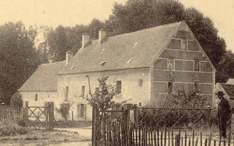 Le moulin vers 1902 (cliché Louis-Didier des Gachons)