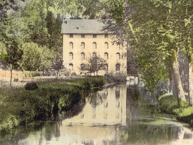Le moulin de Vauroux en 1903 (cliché Louis-Didier des Gacons, carte n°21)