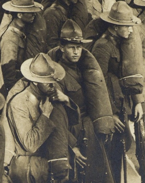 Soldats américains arrivés à Etampes le 19 septembre 1917 (© Corpus Étampois, 2004)