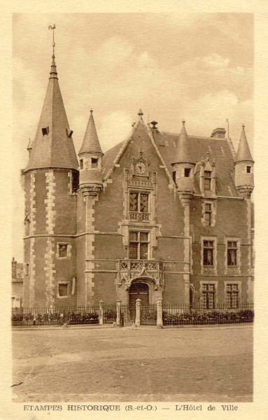 L'Hôtel de Ville d'Etampes