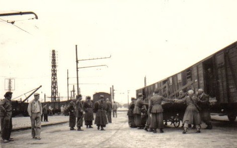 Débarquement du 7e Spahis à Etampes le 28 juin 1958