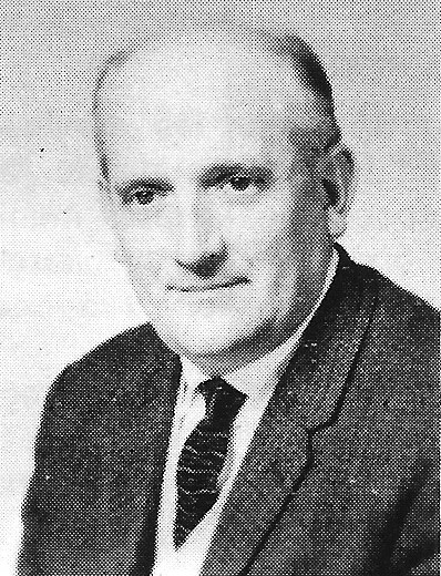 Roger Perrin, conseiller municipal d'Etampes en 1968
