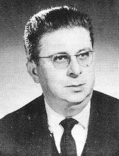 André Longuet, conseiller municipal d'Etampes en 1968