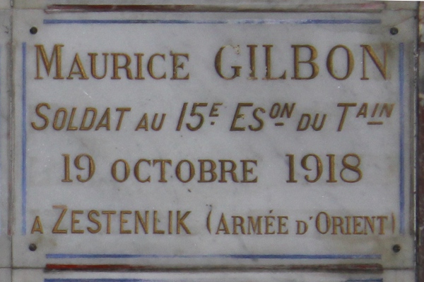 Plaque de Maurice Gilbon au mémorial de l'église Notre-Dame d'Etampes (1921)