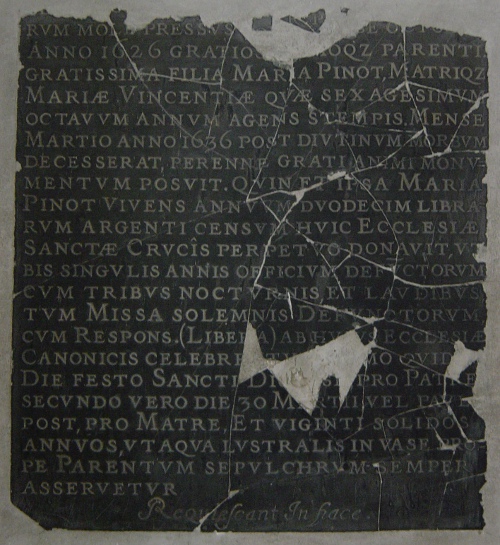 Inscription funéraire de 1636 aujourd'hui conservée à Saint-Basile (cliché B.G., 2003)