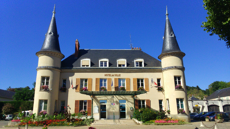 L'Hôtel de Ville de Saint-Chéron en septembre 2016 (cliché de Bernard Gineste)