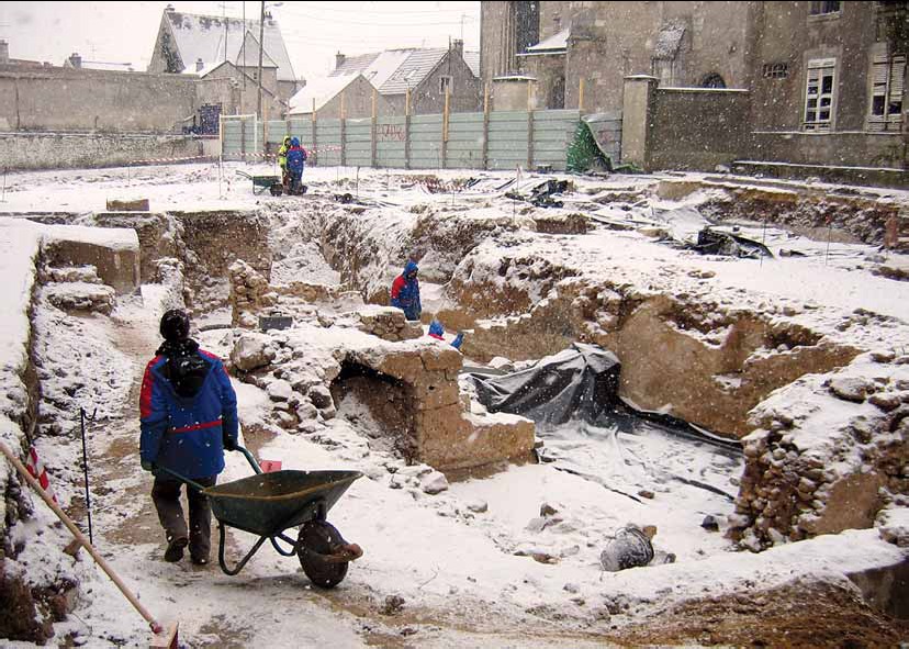 Le site des fouilles sous la neige. Deuxième zone