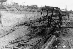 Etampes bombardé: voie ferrée
