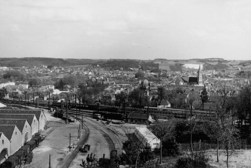 Le Centre-Ville et la Gare depuis la résidence du Donjon, hiver 1967-1968