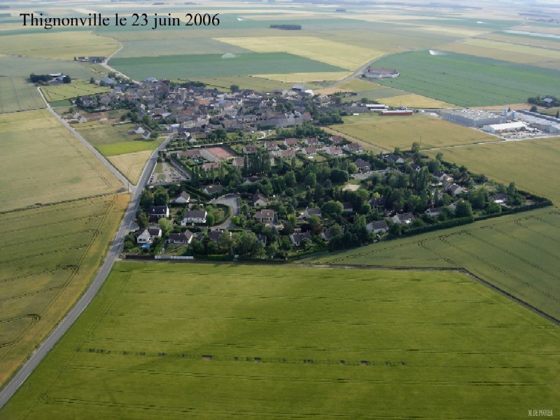 Vue aérienne de Thignonville n°1 (cliché de 2006)