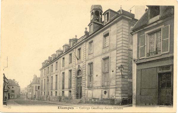 Le Collège Geoffroy Saint-Hilaire en 1903 (carte postale Berthaud frères n°26)