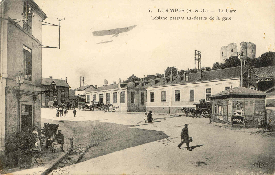 Ernest Le Deley: La Gare - Leblanc passant au-dessus de la Gare (1912)
