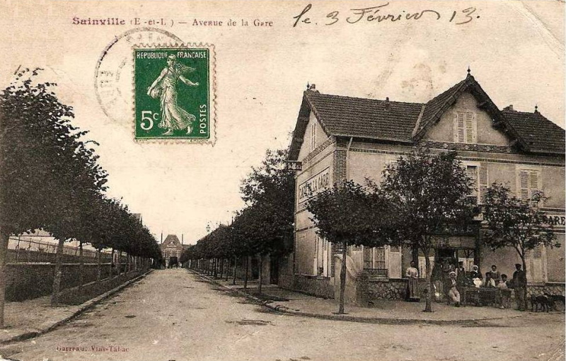 Avenue de la Gare à Sainville